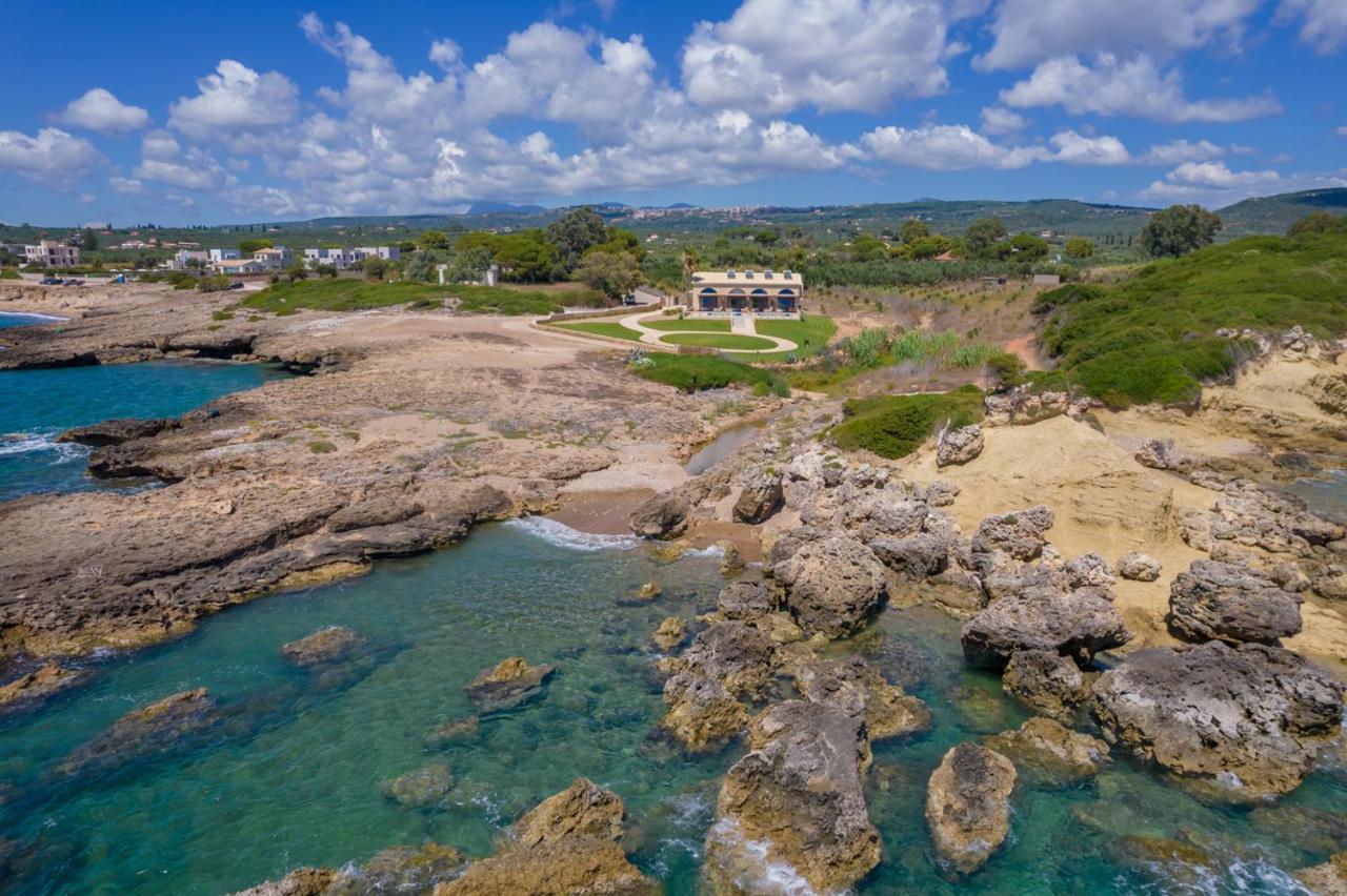 La Perla Di Barla Seafront Apartment Kánalos Екстериор снимка