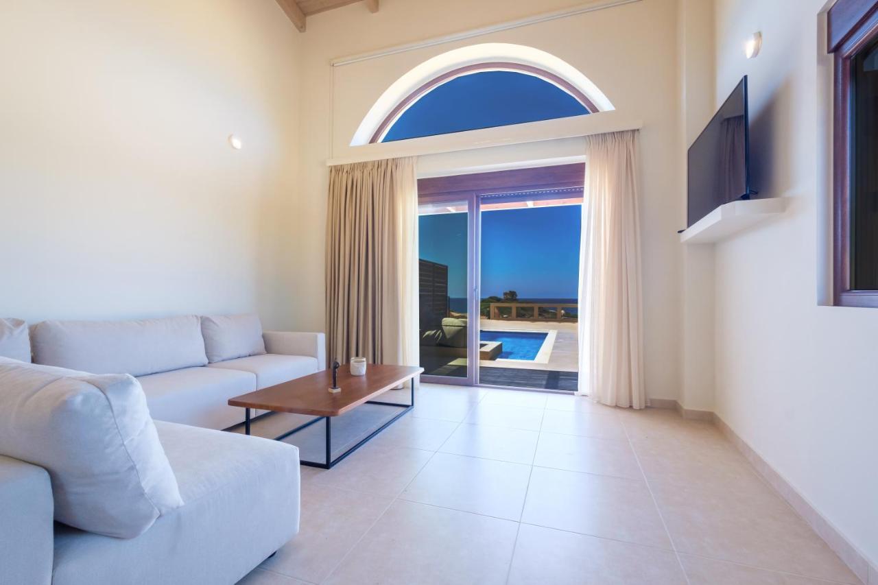 La Perla Di Barla Seafront Apartment Kánalos Екстериор снимка
