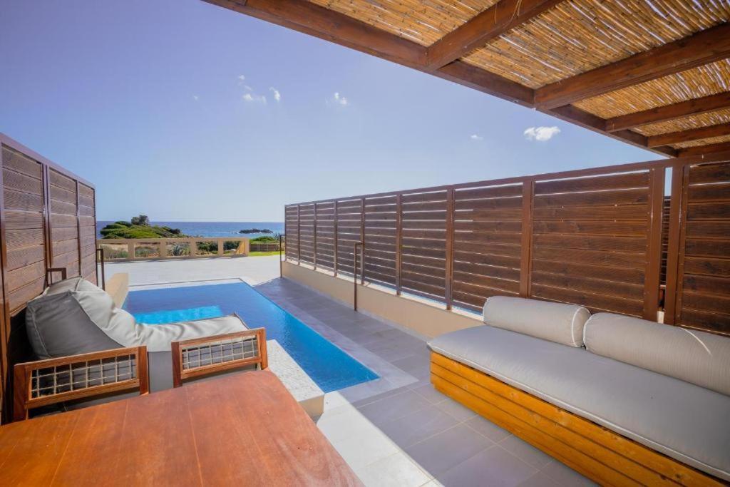 La Perla Di Barla Seafront Apartment Kánalos Екстериор снимка