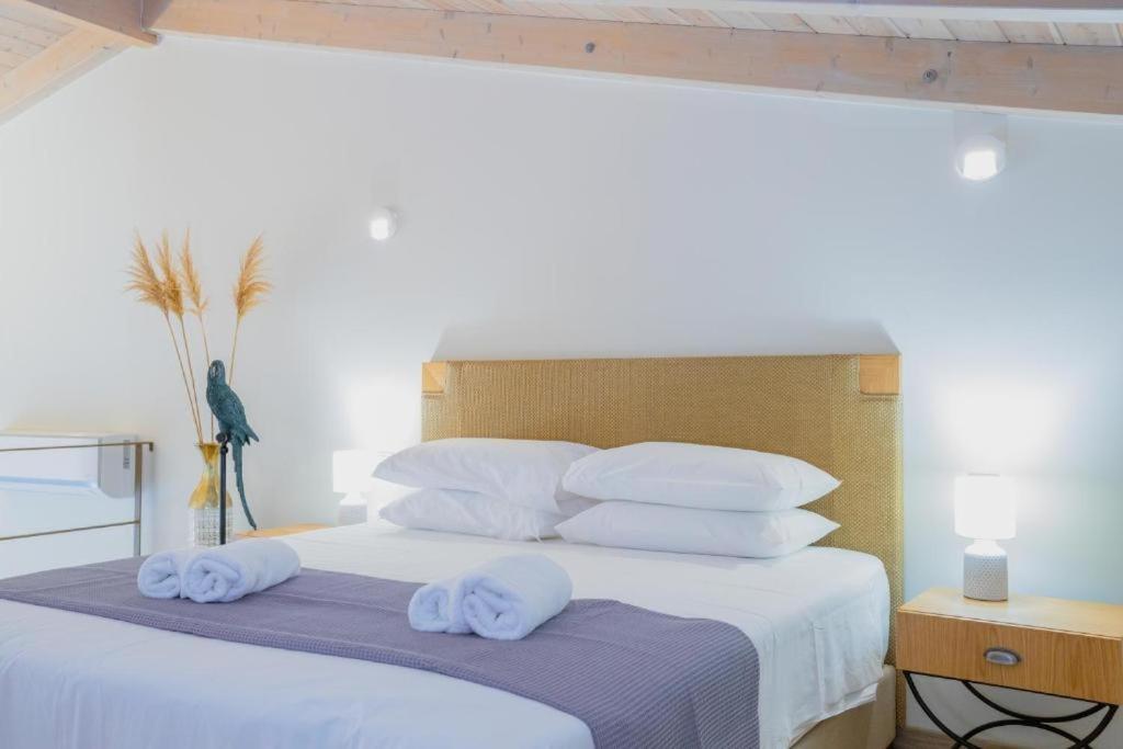 La Perla Di Barla Seafront Apartment Kánalos Екстериор снимка